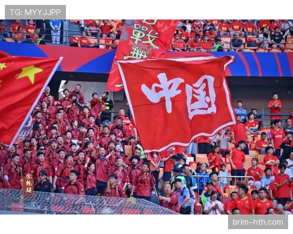 中国男足世预赛关键一役赛前训练全员到齐全力备战