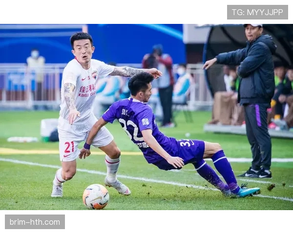 独立队备战联赛关键轮次调整首发阵容
